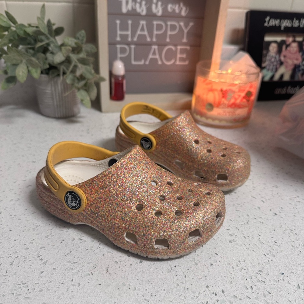 Toddler girl size 9c glitter crocs